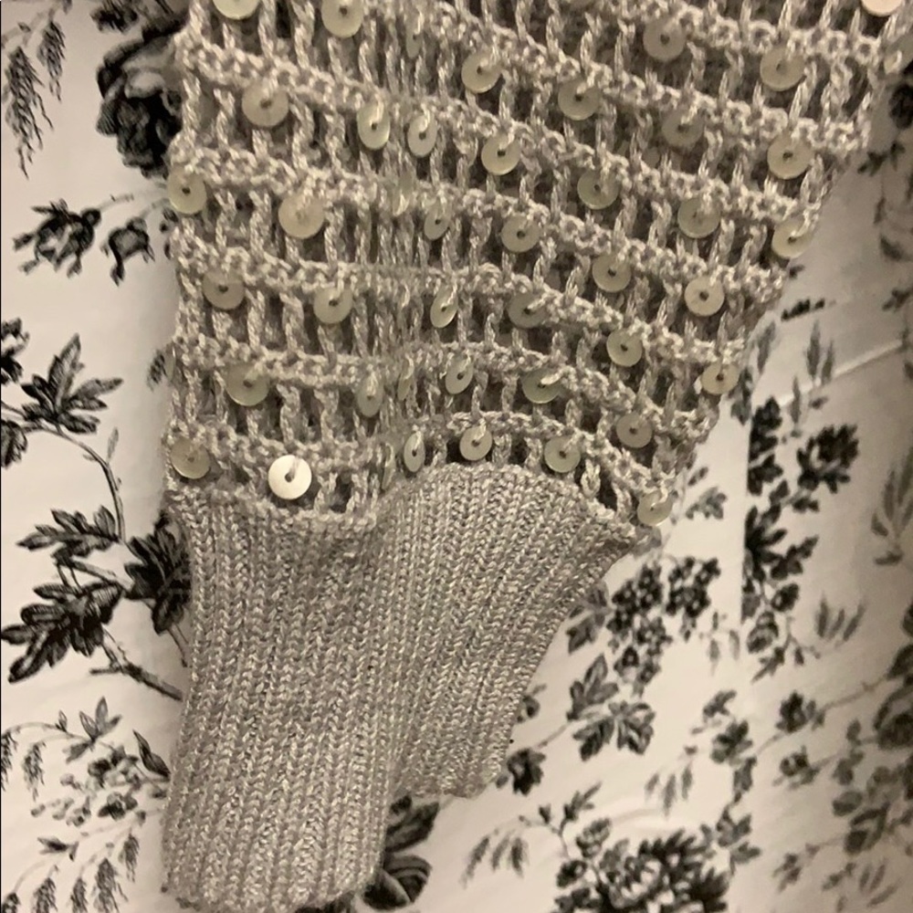 Cropped Cardi - Picture 4 of 5